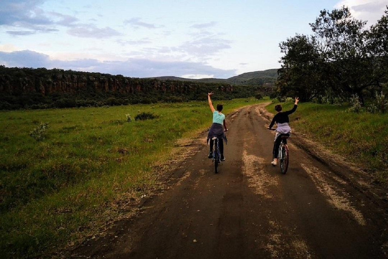 Nairobi: 3-Day Lake Nakuru, Hell’s Gate & Naivasha Safari