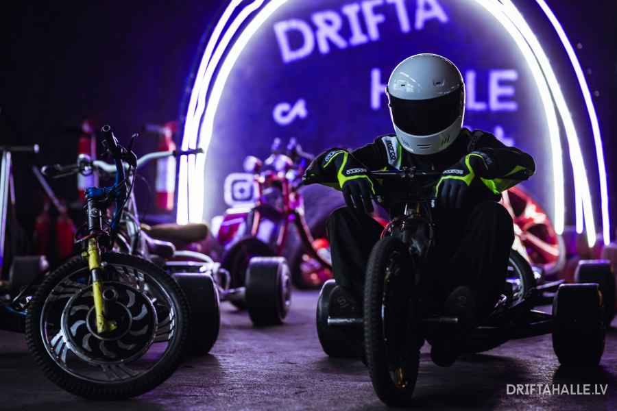Riga | Drifta Halle: Extreme 20 Minuten Fahrt auf einem Drift-Trike. Foto: GetYourGuide
