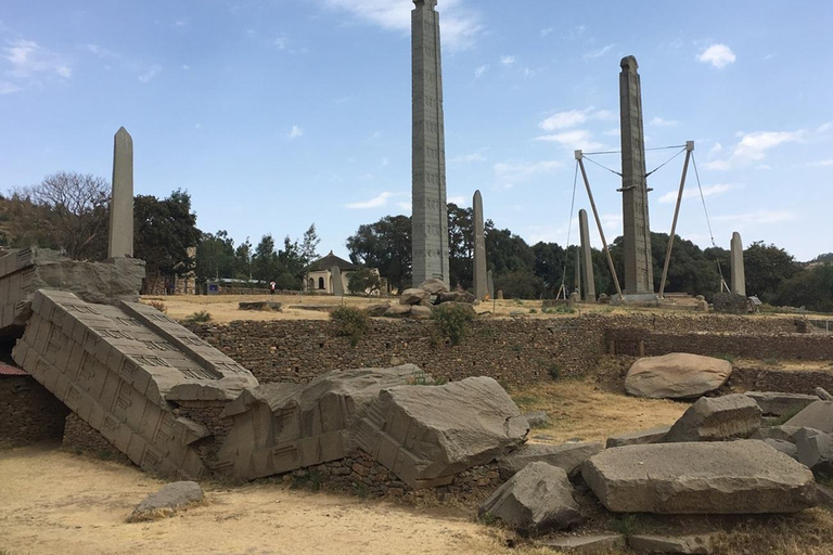 Tigray: iglesias rupestres de Gheralta, Axum y templo de YehaTigray: iglesias rupestres y montañas de Gheralta (2 días)