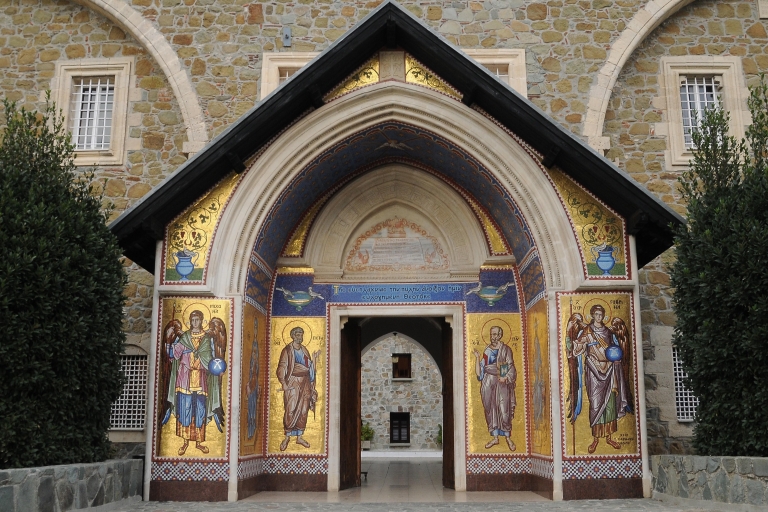 Villages de Troodos et monastère de Kykkos depuis Paphos en polonais