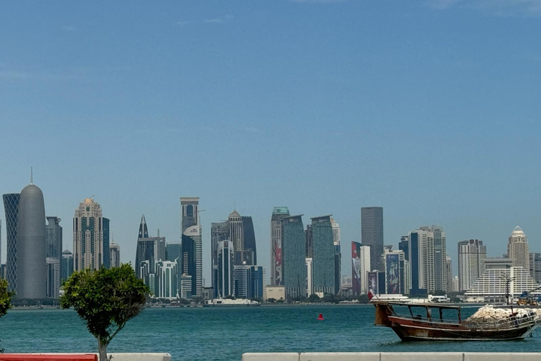 Atração da cidade de Doha e passeio de barco Dhow (Doha Panoramic Tour)Excursão em grupo