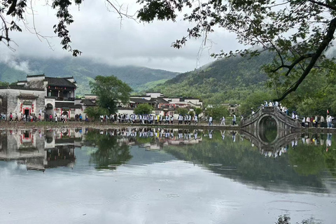 5-Day Mysterious Huangshan, Qiandaohu & Huangling Tour English Tour Guide