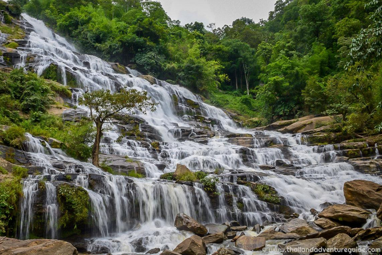 Chiang Mai : Doi Inthanon, chutes d'eau et villages tribaux