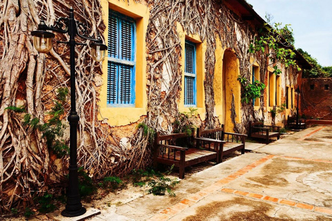 Zanzibar: Prison Island & Stone Town Private Tour + Pickup PRIVATE TOUR: with a designated meeting point - No pickup