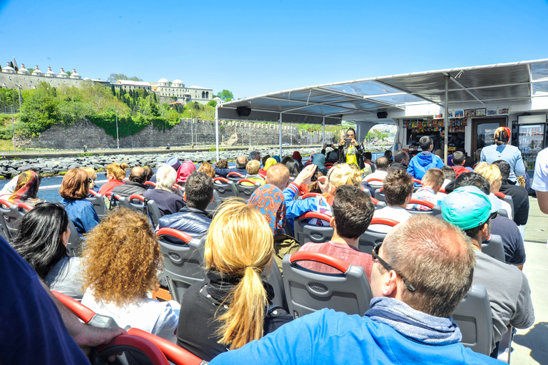 Istanbul: Bosphorus and Golden Horn Cruise with Audio Guide