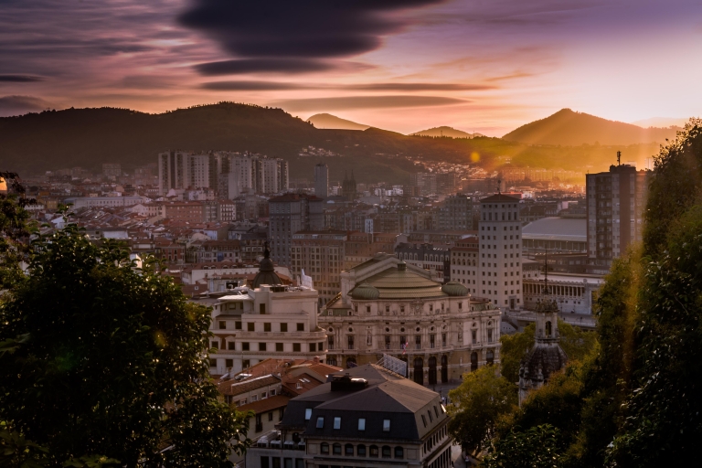 Bilbao: Paseo exprés con un lugareño en 60 minutos