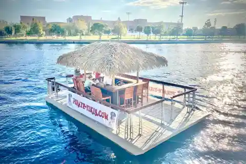 Tampa: Hillsborough River Tiki Bar Boat Up to 13 people
