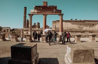 Von Rom aus: Pompeji und Herculaneum mit dem Hochgeschwindigkeitszug