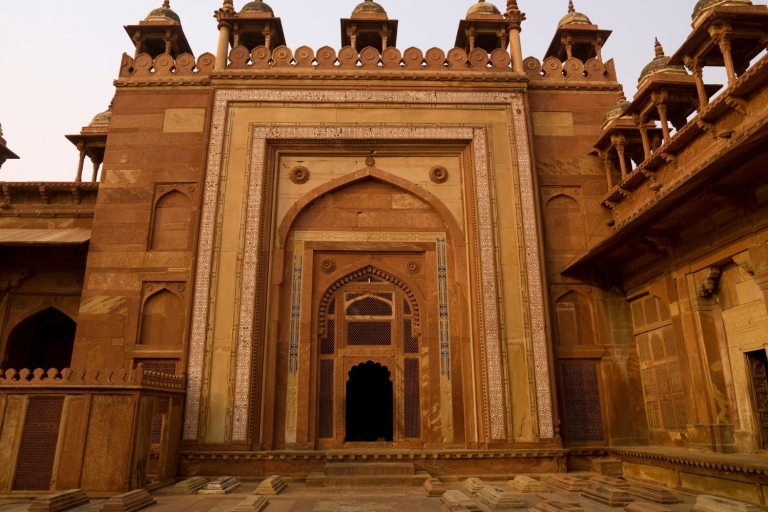 Jaipur do Agry przez abhaneri i Fatehpur Sikri taksówką w jedną stronę