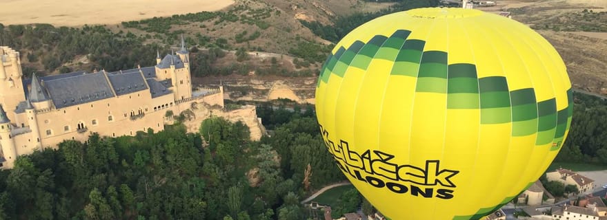 Ségovie : vol en montgolfière avec pique-nique et Cava