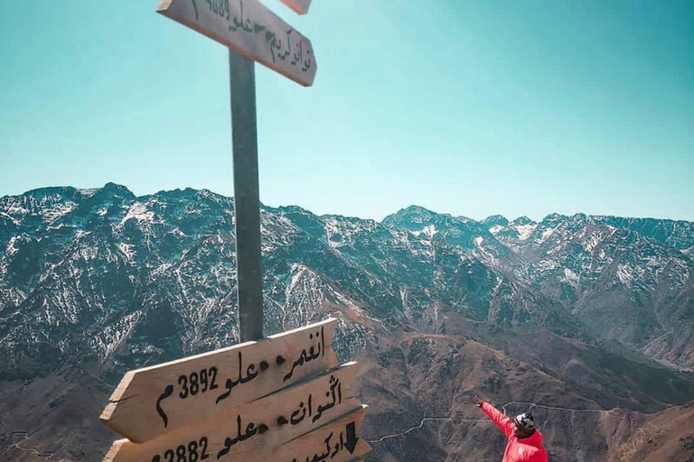 From Marrakech: 2-Day Atlas Mountains Trek with Berber Stay