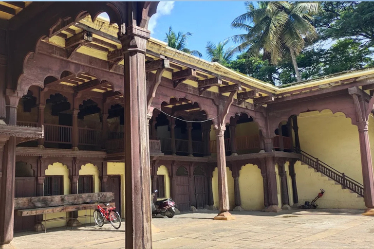 班加罗尔：蒂普苏丹夏宫导览之旅班加罗尔：提普苏丹夏宫导览之旅