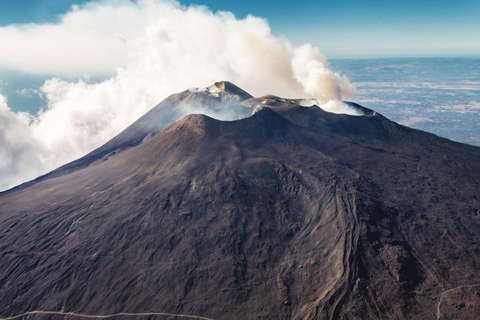 Excursión privada en helicóptero de 30 min por el Etna desde Fiumefreddo