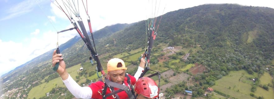 Privé : Jarabacoa Sky Adventure : parapente en tandem et GoPro