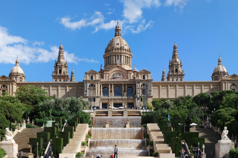Barcelona: Kolejka linowa, magiczna fontanna i zamekWycieczka prywatna