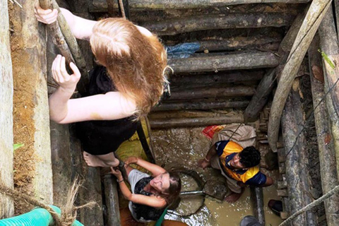 From Colombo: Ratnapura Gem Mine Tour with Guide