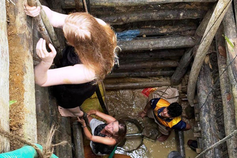 From Colombo: Ratnapura Gem Mine Tour with Guide