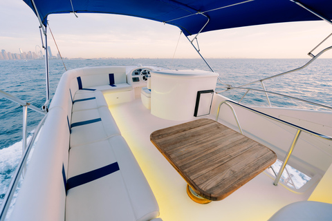 迪拜：私人游艇巡航（可选配美食套餐）3小时游船之旅