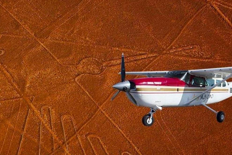 4 jours au départ de Lima : vol vers les lignes de Nazca, Paracas et Huacachina