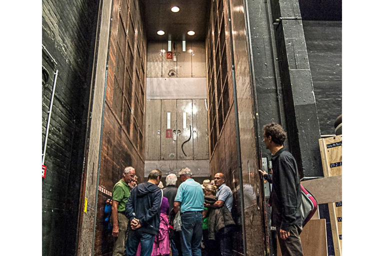 Bremen: Underworld Tour with the Cellar of the Theatre