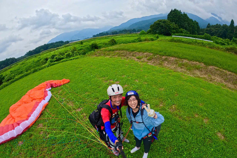 Ha Noi: Doi Bu Hill Paragliding Erlebnis