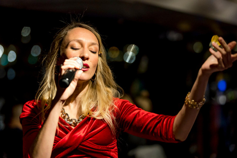 Paris: Seine River Champagne Dinner Cruise with Live Music Evening Seine River Cruise with Champagne, Dinner, and Music