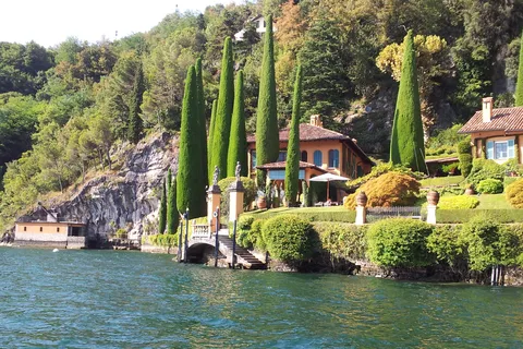 Lake Como Boat Tour: 4 hr private trip to Bellagio & Varenna