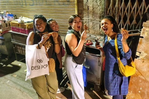 Agra: Street Food Walking Tour, Spice Market, & Tuk-tuk Ride