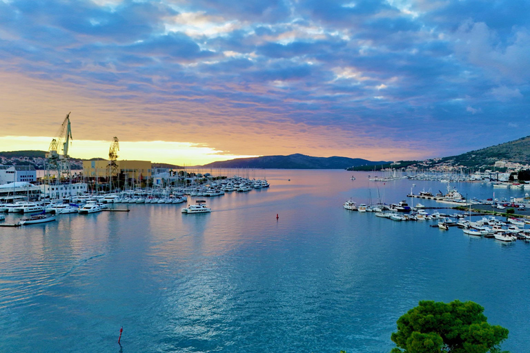 Au départ de Split : Tour privé de la grotte bleue et des 5 îles