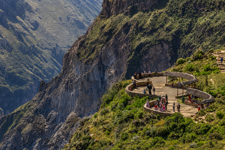 Arequipa to Puno: Colca Canyon & Chivay Community Homestay
