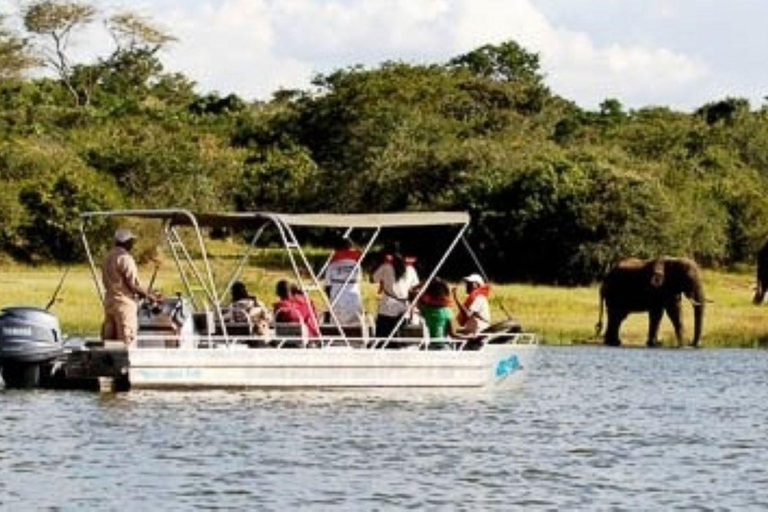 Akagera Wildlife Photography Safari: Big Five & Boat Cruise