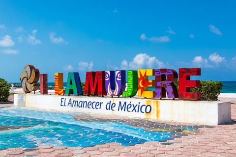 Isla Mujeres Sailboat Cruise with Beach Club Lunch