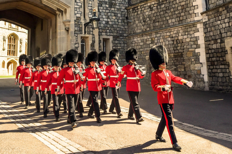 From London: Windsor Castle Half-Day Tour with Entry Ticket