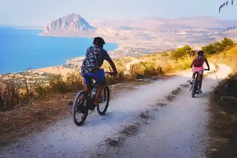From Trapani: e-Bike Tour in the Village of Erice