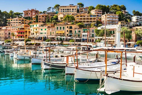 Majorque : circuit en train et tramway à Sóller et au port de Sóller