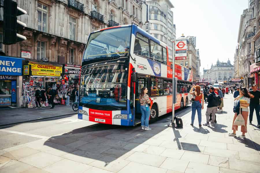 London: Hop-On/Hop-Off-Bus mit Tootbus (optional mit Flussfahrt). Foto: GetYourGuide London: Hop-On/Hop-Off-Bus mit Tootbus (optional mit Flussfahrt). Foto: GetYourGuide