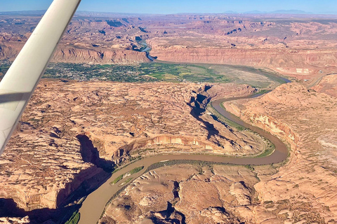 Moab: Arches National Park FlugzeugtourAb Moab: Tour per Flugzeug durch den Arches-Nationalpark