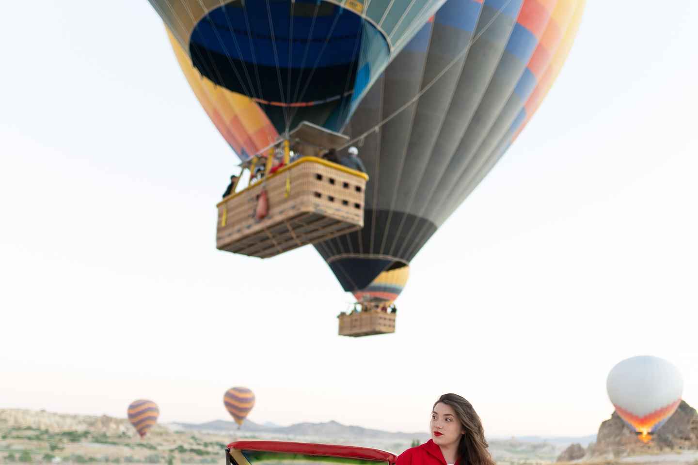 Cappadocia: Classic Car Tour with Champagne Vintage Car Tour