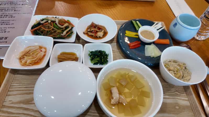 부산: 보메사 사찰 투어(식사 및 하이크 옵션)