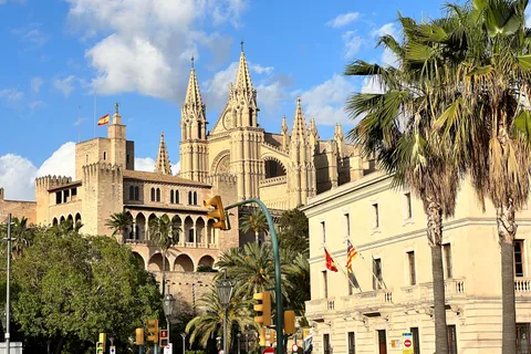 Palma authentique. Visite de la ville avec collations et vin