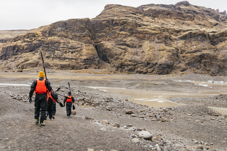 Sólheimajökull: Tour guiado de caiaque na lagoa do glaciarSólheimajökull: Tour guiado de caiaque na lagoa da geleira