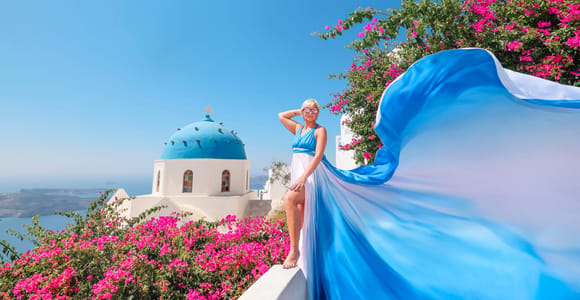 Flying dress Photoshoot in Santorini with Hotel Pickup