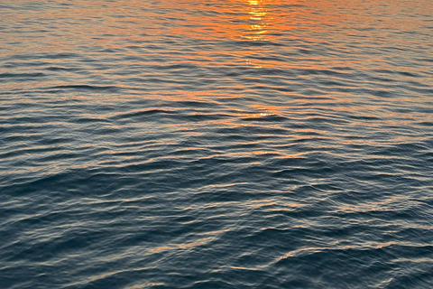 Alanya: Wine Boat with Dinner and Snacks (Adults-Only) Alanya:Adults-Only Wine Boat with Dinner and Snacks Transfer