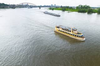 Nijmegen: Flusskreuzfahrt mit holländischen Pfannkuchen zum Sattessen