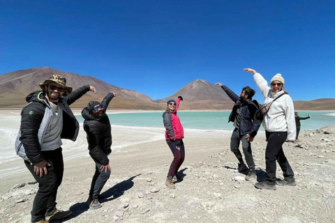 Vanuit Uyuni: 3-daagse tour naar San Pedro met bezoek aan Salinas