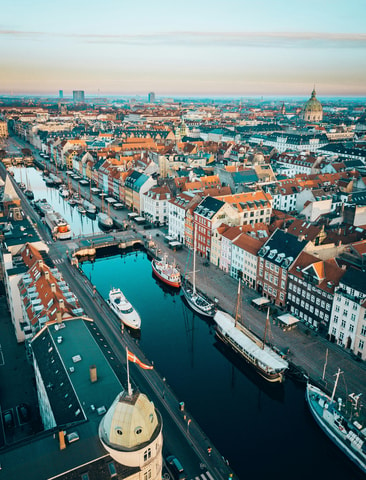 Copenhagen: Private Walking Tour with Amalienborg Palace