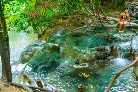 Krabi privéontsnapping: Emerald Pool, warmwaterbronnen & tijgergrotBestelwagen