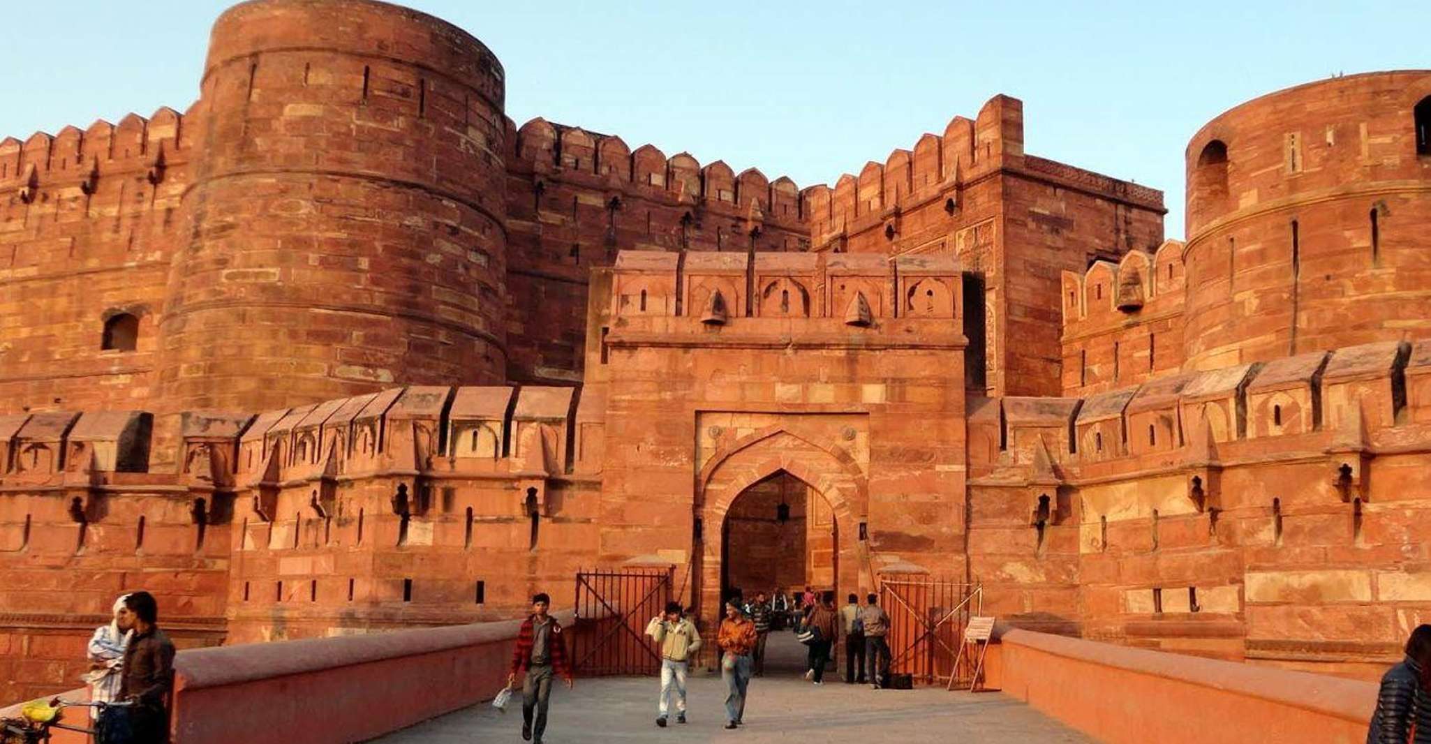 Da Delhi, Sunrise Taj Mahal Tour con la conservazione di Elephant - Hizvo