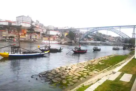 Tour Privado Dia Completo de Lisboa ao Porto