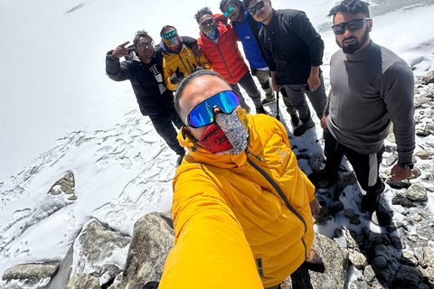 Rolwaling Valley Trek: odkryj święte jeziora przez 12 dni